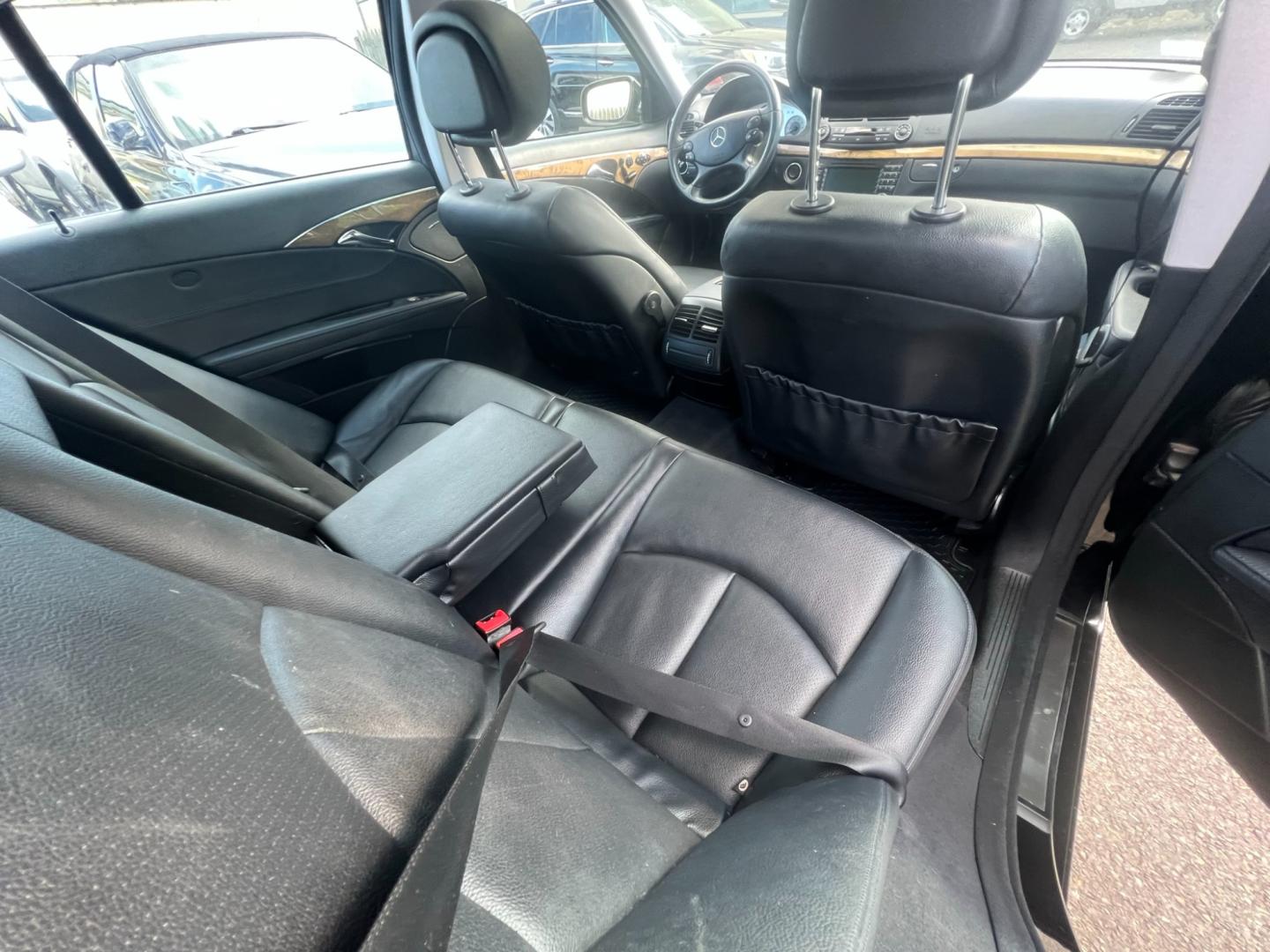 2008 BLACK /Black Leather Mercedes-Benz E-Class E350 Luxury (WDBUF87X48B) with an 3.5L V6 DOHC 24V engine, located at 1018 Brunswick Ave, Trenton, NJ, 08638, (609) 989-0900, 40.240086, -74.748085 - WoW! This Mercedes E-Class is a Black Beauty!! Just Serviced and Detailed and ready for the next driver who will appreciate this vehicle! A real nice Mercedes E 350 4-matic. Financing available - Photo#25